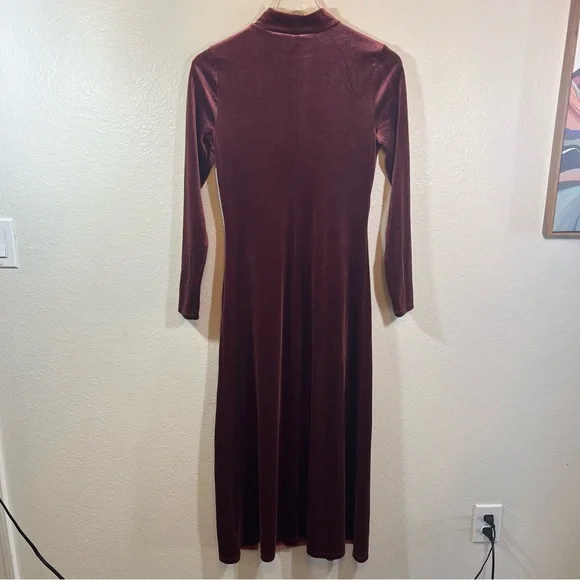& Other Stories Velvet Turtleneck Midi Dress Burgundy Slit Long Sleeve Women's 4 - Picture 9 of 13